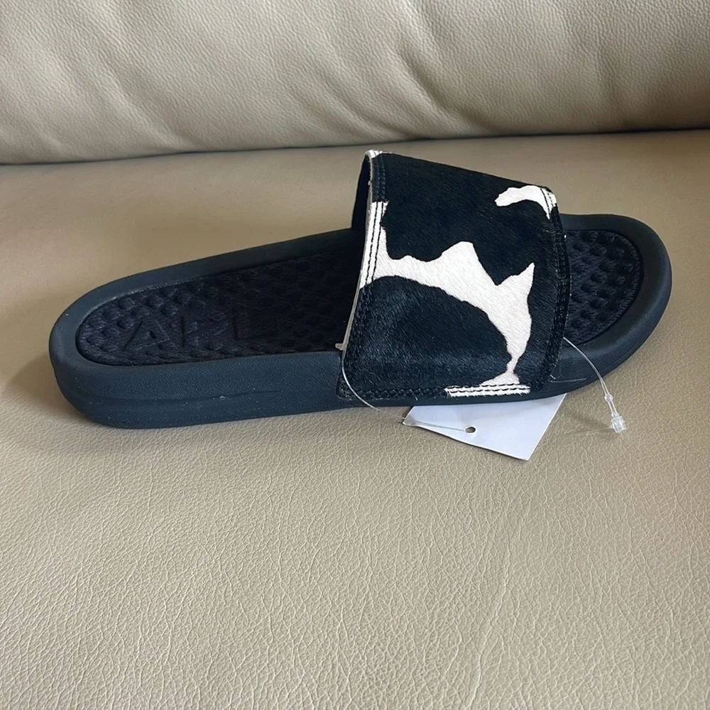 APL NWT NIB LIMITED EDITION $170 B&W DYED COW HAIR LEATHER FUR SLIDES WOMENS 5 - Picture 10 of 13